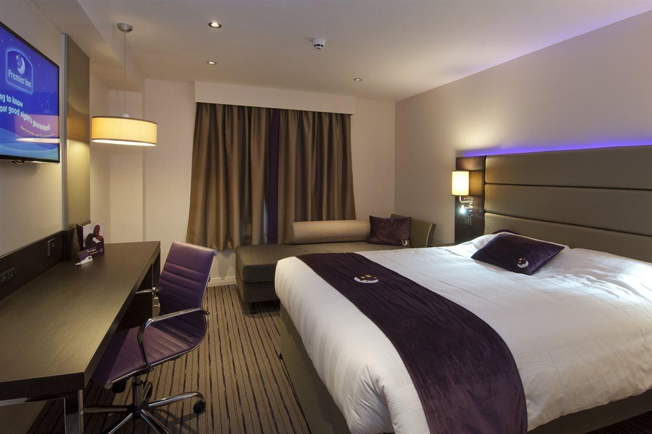 Premier Inn Bedford South Kempston Екстер'єр фото